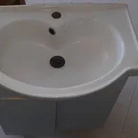 روشویی آرمیتاژ و کابینت زیر آن