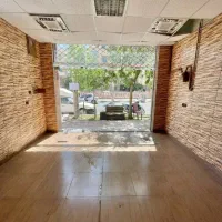 اجاره ۳۰ متر مغازه شیک با بالکن بر اصلی ۸ دی