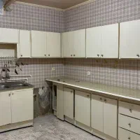 اجاره واحد ۱۳۰ متری