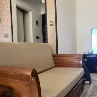 مبل نیم ست چوب روس و میز وسط ۴ نفره کشو دار|مبلمان خانگی و میز عسلی|کرج, باغستان|دیوار