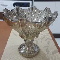 آجیل خوری و شکلات خوری ساکورا