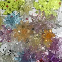 مقداری گل کریستالی