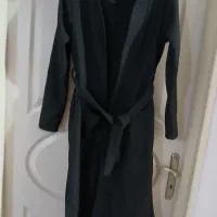 سه تا پالتو نو وپوشیده نشده|لباس|آفتاب, |دیوار