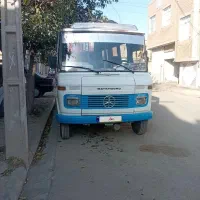 مینی‌بوس مدل ۸۱کولر دار