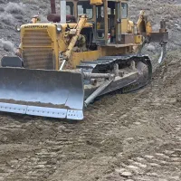 بلدوزر دی۸کا سری ۷۷وی