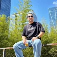 آتلیه هوش مصنوعی ظل انوار