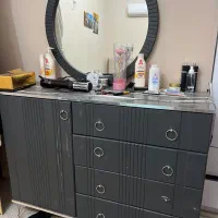 تخت دونفره و میز ارایش