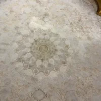 فرش ماشینی ۱۲۰۰ شانه در حد نو بسیار کم کارکرد