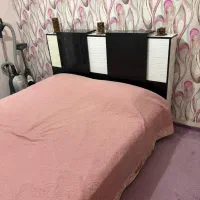 تخت دو نفره MDF سفید مشکی همراه با تشک رویال