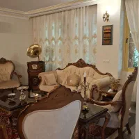 فروش-ویلایی-4-خوابه-حیاط-و-بالکن-دنج