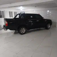 یک دستگاه کاپرا مشکی بکر