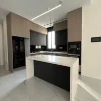 ۱۲۵ متر با ارتفاع سقف ۴ متر طبقه آخر/فول مشاعات