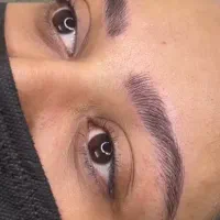 مدل برای میکرو بلیدینگ ابرو