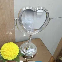 آینه رومیزی قلبی