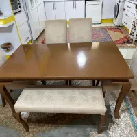 میز غذاخوری