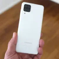 گوشی A12 رنگ سفید 64 کیک رام 4