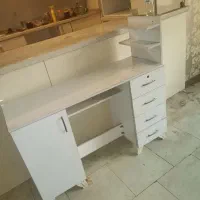 میز ارایش ارایشگاه ناخون کاری|آرایشگاه و سالن‌های زیبایی|پاکدشت, شهرک امام رضا|دیوار