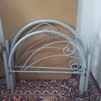 تخت یک نفره