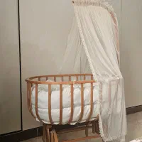 تخت گهواره ای بسیار تمیز و سالم