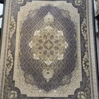 کوچک و بزرگ بشتابید  فقط  به سوی چهارراه نیکزاد