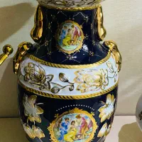 گلدان طرح سه دختر خارجی  کاملا نو و سالم ۲/۲۰۰/۰۰۰