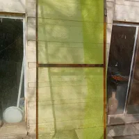 چند عدد وسیله|اسباب‌بازی بچه|نیشابور, هفده شهریور|دیوار