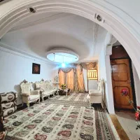 مستقل دوخوابه کاشانی ۱۳۰ متر