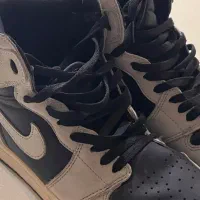 کتونی جردن خاکستری روشن و مشکی