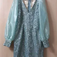 لباس مجلسی|لباس|قم, وادی السلام|دیوار