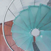 ساخت و اجرای پله های مدرن و کلاسیک ...|خدمات پیشه و مهارت|قم, چهل درخت‎|دیوار