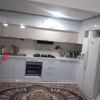 واحد ۱۳۵متری سه خواب ولیعصر