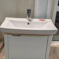 کابین روشویی باشیر و آینه|لوازم سرویس بهداشتی|کلاردشت, |دیوار