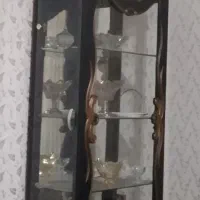 شلف دکوراسیون با چراغ داخلی و درخشان در شب|کتابخانه، شلف، قفسههای دیواری|آستانه اشرفیه, |دیوار