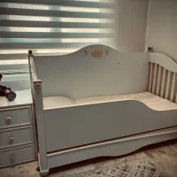 تخت کمد ویترین درحد نوبایک شلف