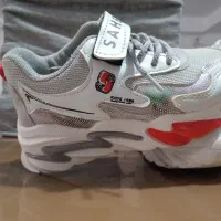 کتونی و لباسهای بچه همه در حد نو|کفش و لباس بچه|رشت, کوی غلام نیا|دیوار