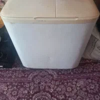 لباسشویی سالمه فقط خوش کننش خرابه قیمت مفت زدم ۴