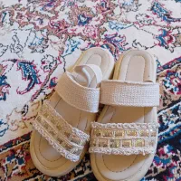 یک جفت صندل