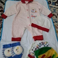 سیسمونی بچه|کفش و لباس بچه|اهواز, کوی باهنر|دیوار