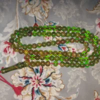 تسبیح‌ کهروبا‌ پرچمی‌