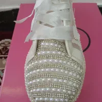 کتونی عروس درحد نو|کیف، کفش، کمربند|دورود, |دیوار