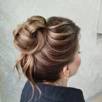 شنیون ومیکاپ وبافت مو