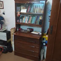 کتابخانه و دراور