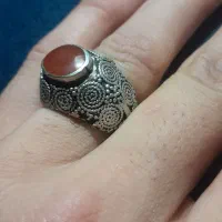 انگشتر کهنه و قدیمی با سنگ عقیق