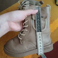 پوتین بچگانه|کفش و لباس بچه|رشت, جماران|دیوار