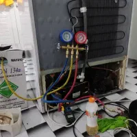 سرویس کار یخچال فیریزر در محل