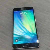 گوشی موبایل A7 سالم با کارتن انتقال