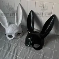 نقاب و کلاه