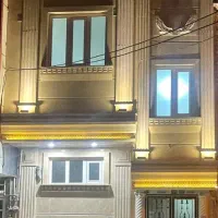 فروش خانه نقلی ویلایی ۳ طبقه بازسازی شده