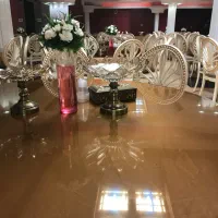 میز و صندلی و سیستم صوتی و ... تالار