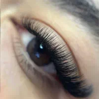 مدل اکستنشن مژه فقط هزینه مواد ۲۰۰